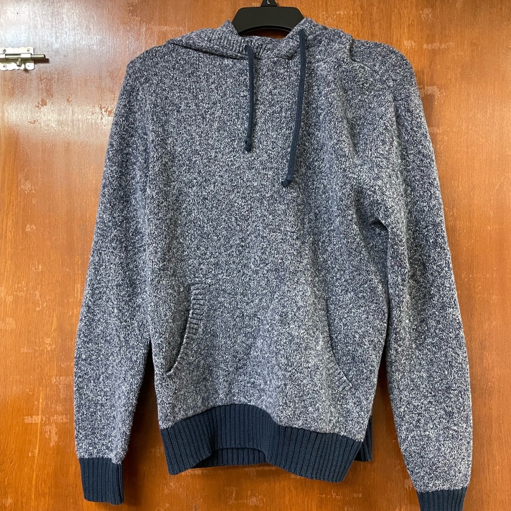 Old Navy Men's Heathered Blue Hoodie Sweater
